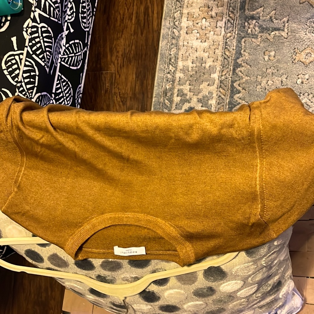 Boglioli: Italian couture with the finest fabrics; didn’t skimp here. This pops.